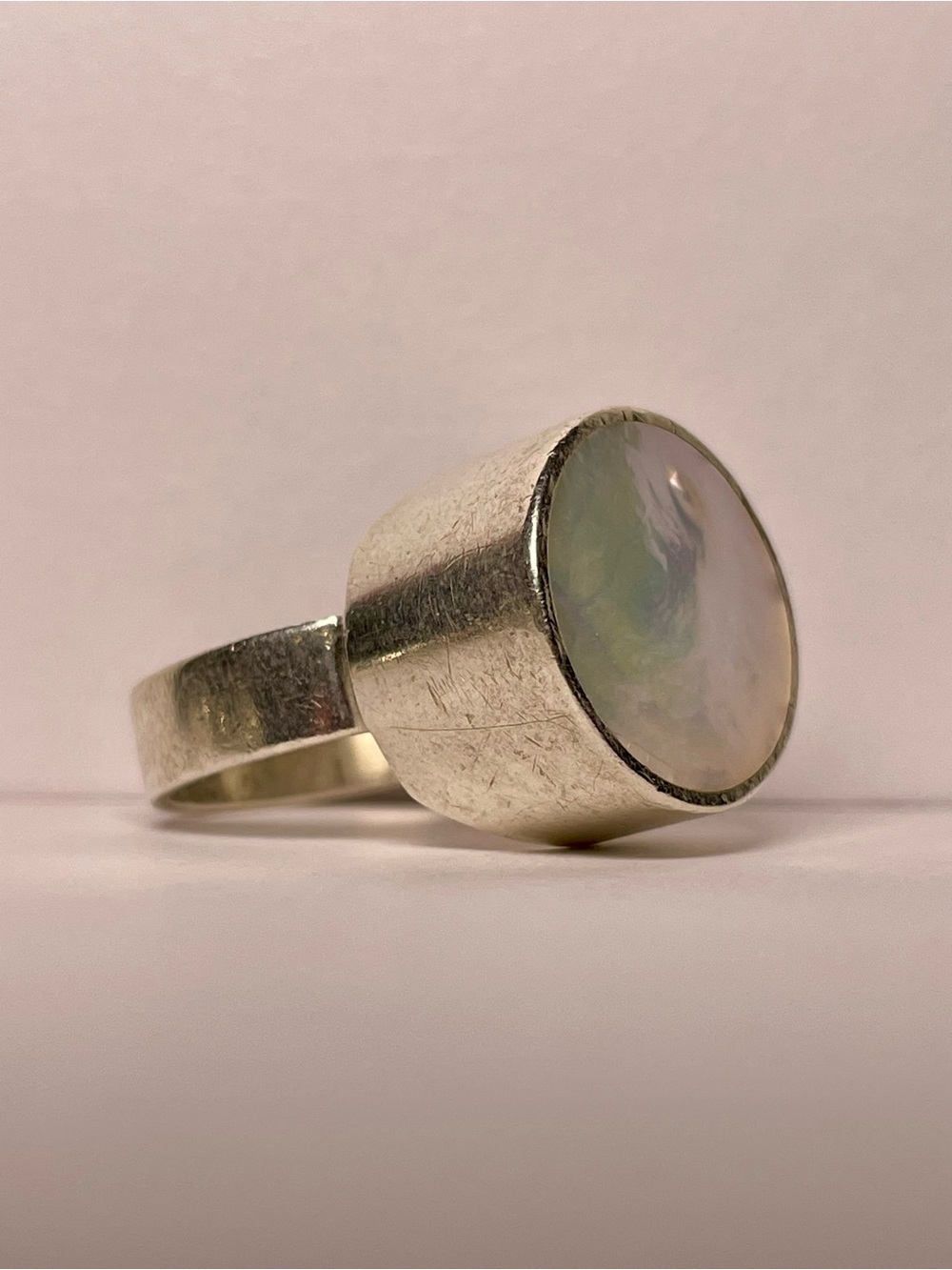 Sterling Silver Mother-of-Pearl Ring - Picture 6 of 7